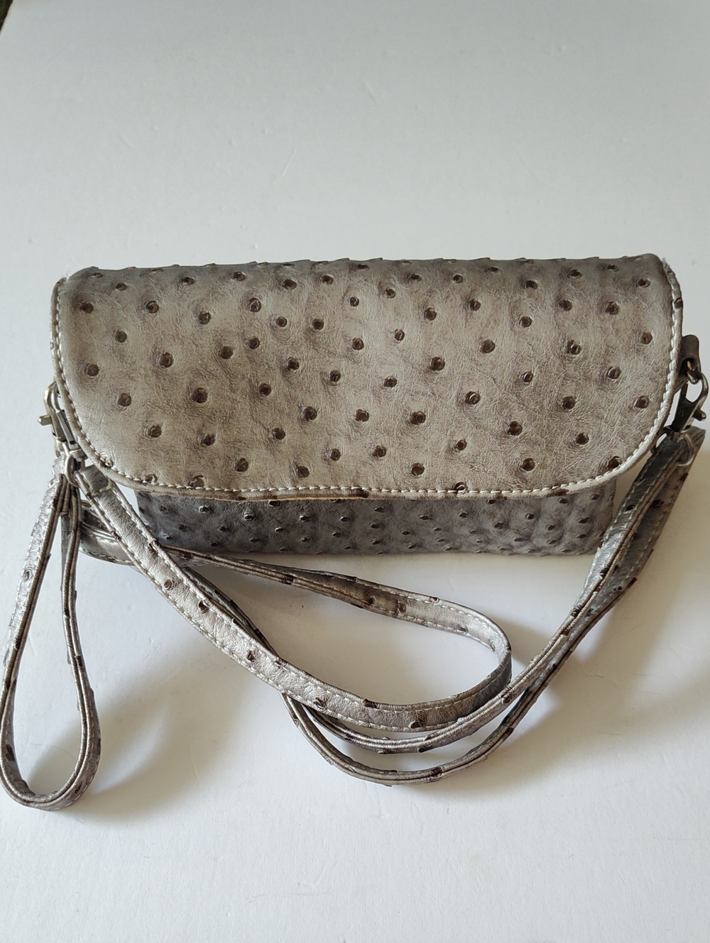 Platinum Silver Faux Ostrich-Texture Crossbody Shoulder Bag Clutch